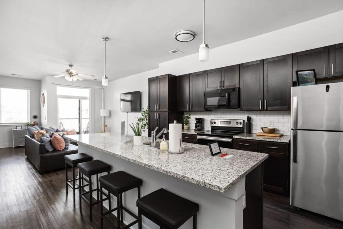 Cozysuites Spacious 2Br Next To Whole Foods Indianapolis Bagian luar foto
